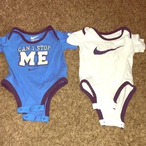 Nike onesie 3-6 month Lot